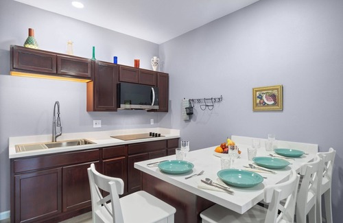 Memorial Apartamento | Keep it simple at this peaceful and centrally-located place