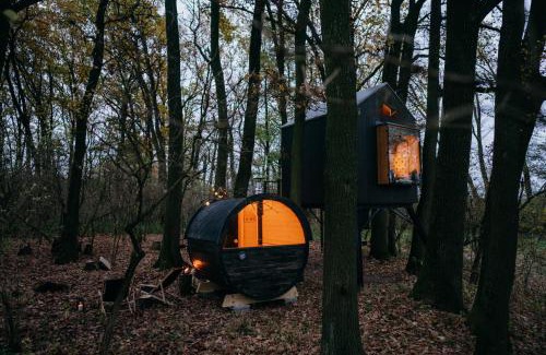 Smidary Cabina | KeepCalm Treehouse far from the civilization