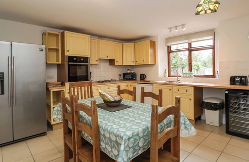 Aymestrey Cabaña | KEEPERS COTTAGE, family friendly, with a garden in Shobdon