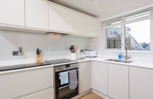 Bugford Cabaña | Keepers Lodge, Hillfield Village