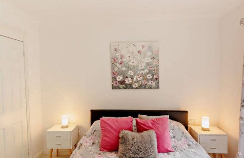 Doddington Casa | Keepers Lodge in Sittingbourne