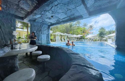 Perez Complejo | Kehalani Beach Resort by Cocotel