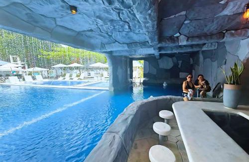 Perez Complejo | Kehalani Beach Resort by Cocotel