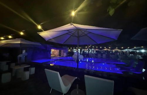 Perez Complejo | Kehalani Beach Resort by Cocotel