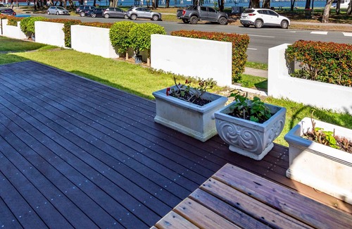 Bellara Apartamento | Keith's on Sylvan Beach. Stylish 2BR unit with awesome Pumistone Passage views.