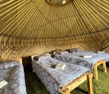 Naryn Region Cabina | Kel-Suu yurt camp