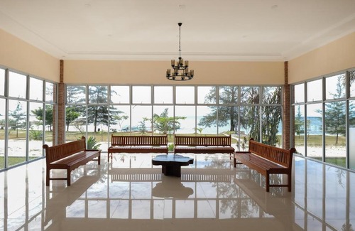 Tanjung Pandan Hotel | Kelayang Beach Hotel