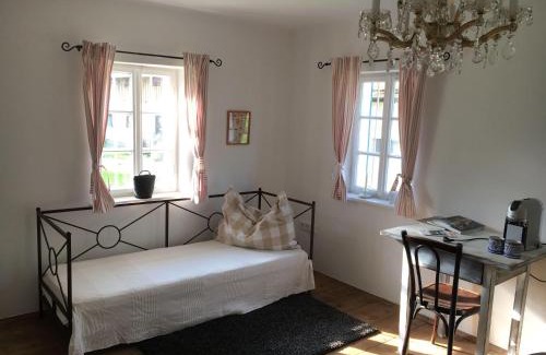 Sankt Martin im Sulmtal Casa | Kellerstoeckl-am-veganen-Bio-Lebenshof-nur-fuer-Hundefreunde-empfohlen