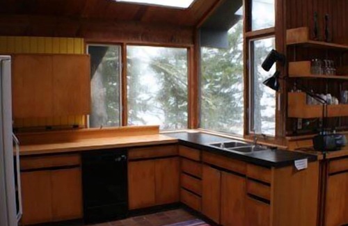Brooklin Casa | Kelly Point - Construido en armonía con la naturaleza.