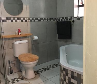 Greater Johannesburg Metropolitan Area Casa | Kelmatic Guest House