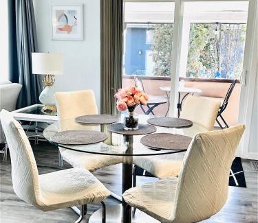 South Central Apartamento | Kelowna little Island near Downtown, lake, hospital and Okanagan Collage