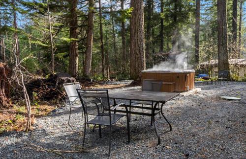 Paradise Estates Casa | Kelton's Cabin