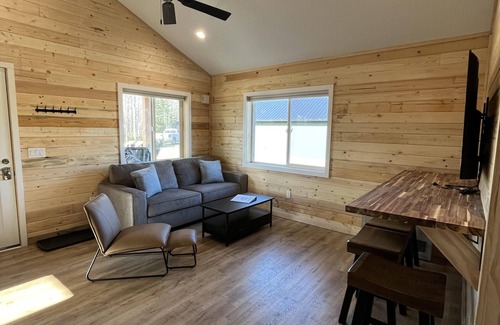 Kalifornsky Cabina | Kenai Adventure Cabins Sockeye 2/1