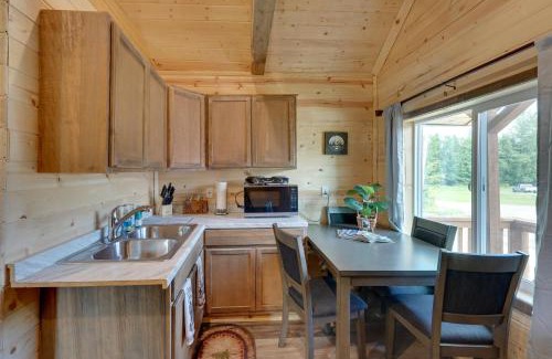 Kalifornsky Apartamento | Kenai Peninsula Base Camp Cabin in Soldotna
