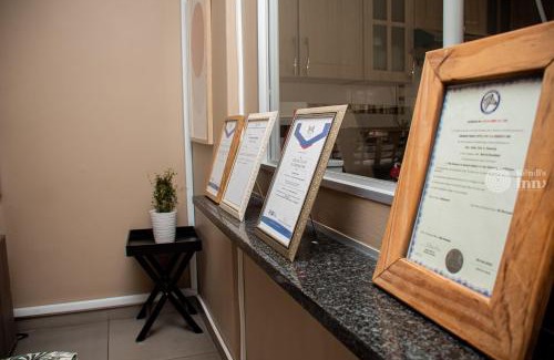 Jwaneng Cama Y Desayuno | Kendi's Inn Guest House