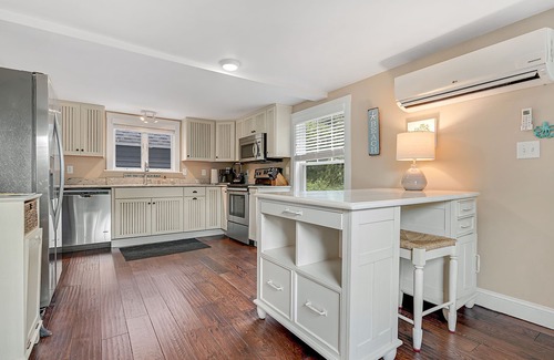 Kennebunk Casa | Kennebunk's Charming Beach Home