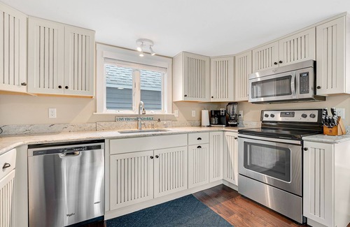 Kennebunk Casa | Kennebunk's Charming Beach Home