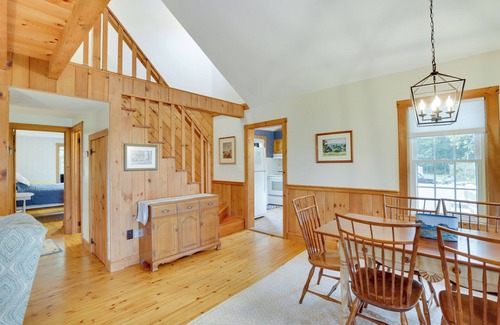 Kennebunkport Cabaña | Kennebunkport Getaway w/ Grill: Walk to Beach!
