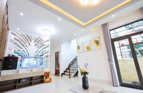 Huong Thuy Hotel | KenPi House - Cách AE Mall 5 phút xe máy