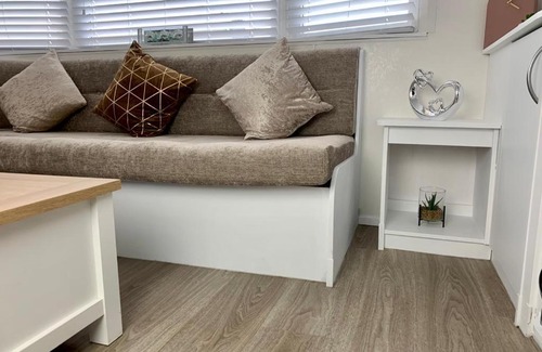 Towyn Otro | Kens caravan