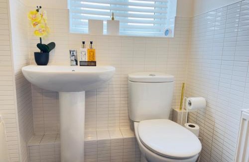 Colchester Casa | Kensington Bliss - 3 Bedroom House in Colchester