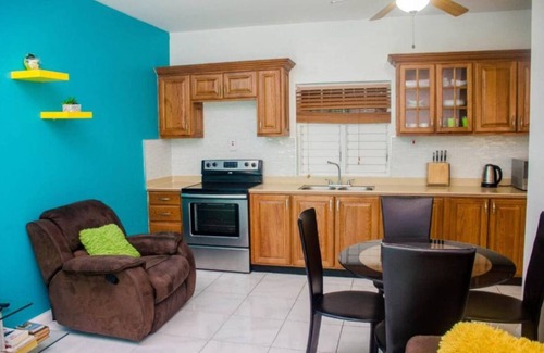 Eden Gardens Apartamento | Kensington Place New Kingston Apartment