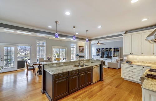 Grasonville Casa | Kent Island Waterfront | Game Room | Private Dock | Pet Friendly