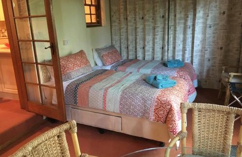 Old Reynella Casa | Kentia Palms