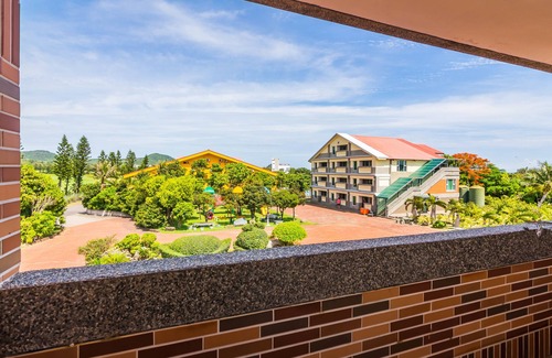 Hengchun Cama Y Desayuno | Kenting Maya House B&B