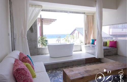 Sail Rock Beach Cama Y Desayuno | Kenting Sun Light Inn