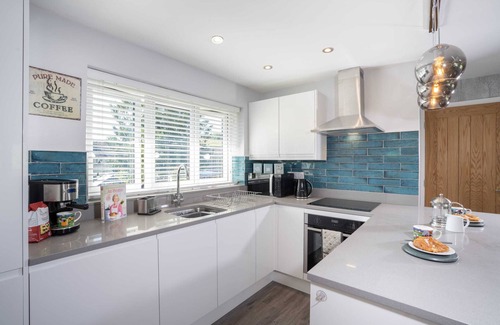 Staveley Apartamento | Kentmere Haven with Parking by LetMeStay