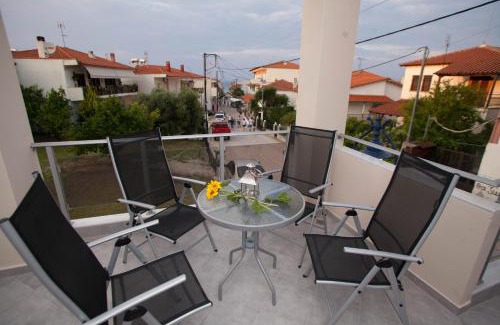 Polichrono Apartamento | Kentrikon Suites