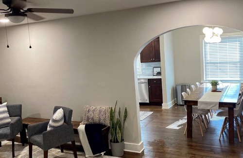 Franklin Casa | Kentucky Comfort Central Retreat, 2 Bedroom Home