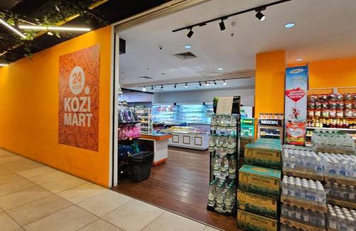 Batu Lintang Apartamento | Kenyalang Kozi Square Homestay