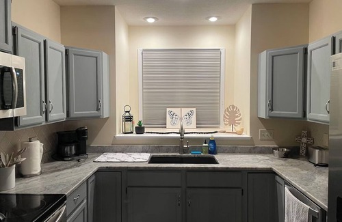 Salem Condominio | Keowee Key Condo - Brand New on Rental Market - Tall Ship Dr. - Clipper Building