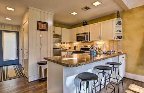 Salem Condominio | Casa cerrada Keowee Keys w / Mtn View & Lake Access!