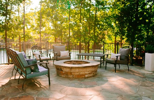 Saxony Forest Casa | Keowee Lakefront dock, canoe, kayaks, and more!