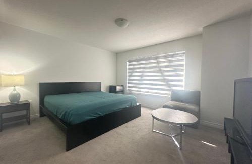 Brampton Casa | Keppel Circle Lodge