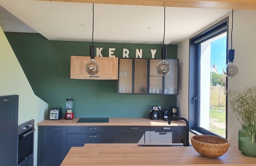 Kerlouan Casa | Ker-Ny direct beach access, feet in the water, 4 people