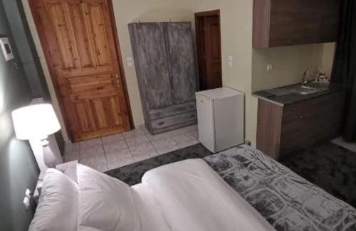 Kalavrita Apartamento | KERAMIDAKI MINI SUITES 2