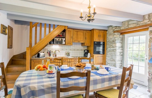 Lampaul-Ploudalmezeau Casa | Keranna by Interhome