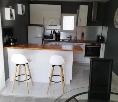 Moelan-sur-Mer Casa | Kerguil-hanna agréable et familiale, 4 pers, piscine privée du 15 juin à mi-septembre