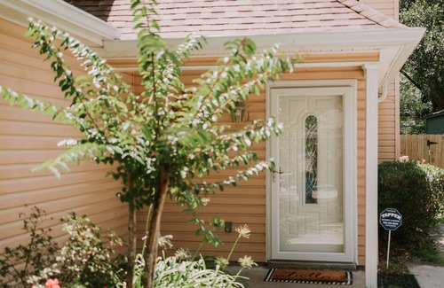 Ocean Springs Casa | Keri Cove - close to beach & downtown Ocean Springs! Includes golf cart!!!