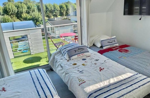 Erdeven Otro | KEROMER LARGE VILLA WITH CAPACITY FOR 30 PEOPLE WITH LARGE SWIMMING POOL AND GARDEN
