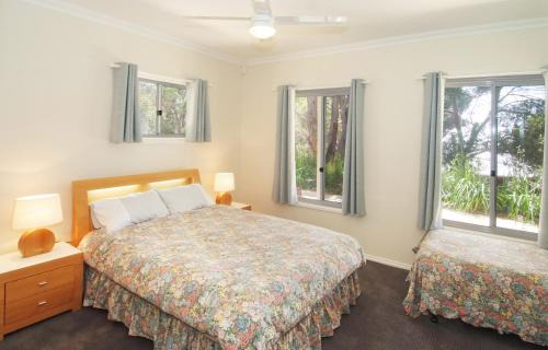 Eagle Bay Casa | Kestral Ashore