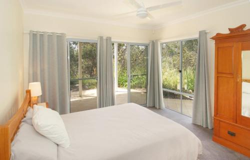 Eagle Bay Casa | Kestral Ashore
