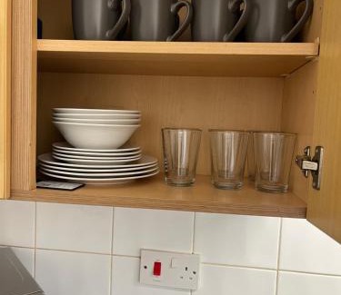 Kettering Casa | Kettering Service Accomodation 2BRH FreeParking Wifi Smart TV Tea & coffee