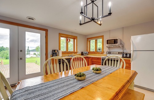 Valois Cabina | Keuka Lake Cabin w/ Boat Dock Access & Fire Pit!