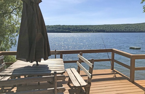 Town of Jerusalem Cabaña | Keuka Lake! De vacaciones en su mejor momento en 120 pies de nivel privado frente al lago.