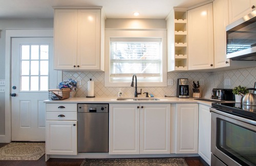 Branchport Casa | Keuka Sunrise Retreat: "A Lakefront Dream Home"